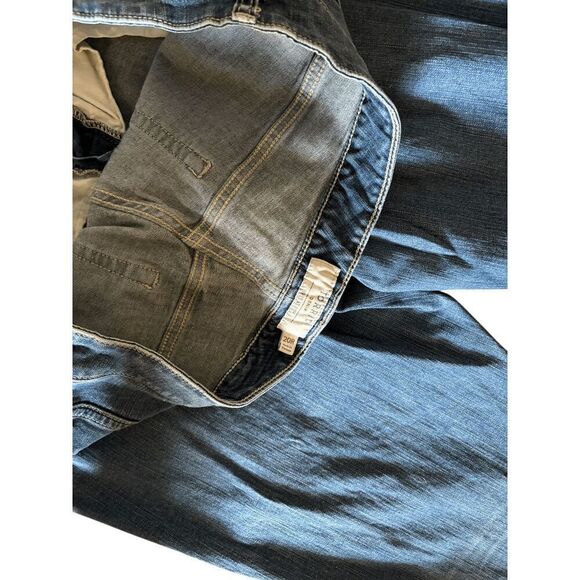 Torrid Size 20 Jeans Some Wear at the bottom - Picture 6 of 6